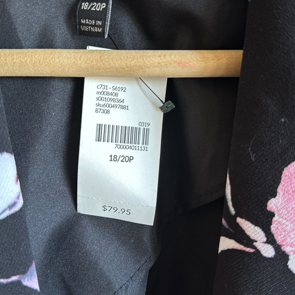 Lane Bryant Floral Black Blazer - Picture 7 of 11